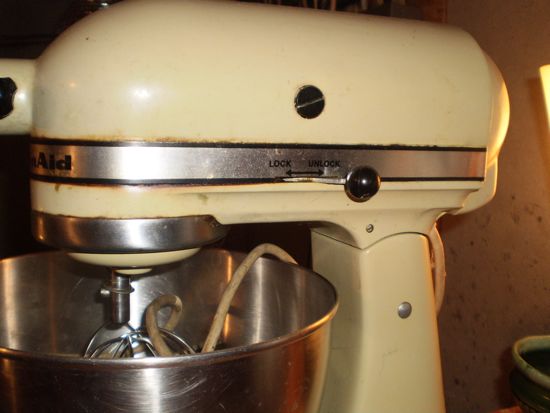 Vintage Avocado Green KitchenAid Mixer