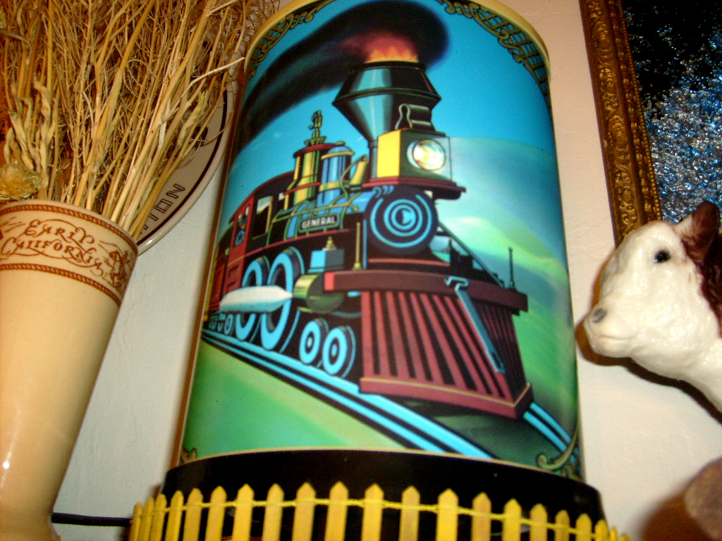 The Allee Willis Museum of Kitsch » Motion Lamps